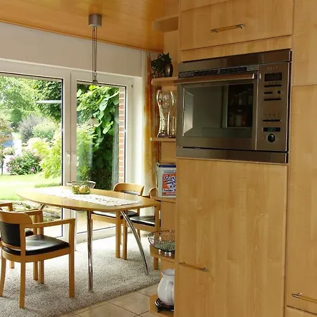 Schwalbenrast * Lembruch