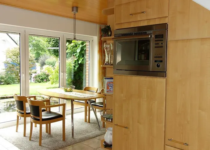 Schwalbenrast * Lembruch