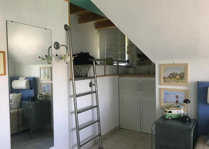 Schwalbenrast * Lembruch