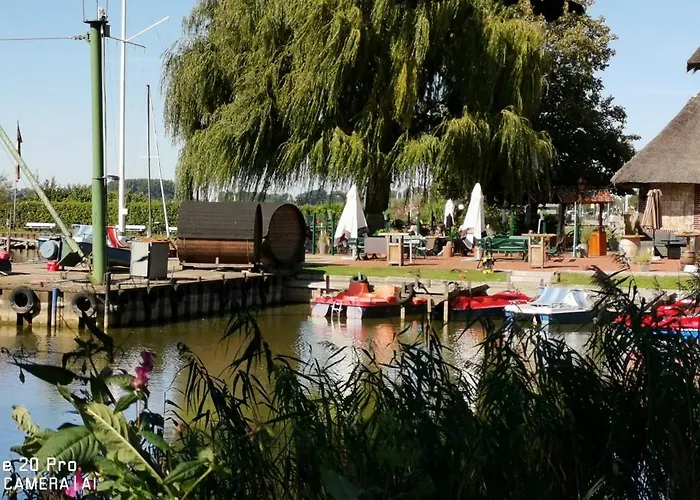 Schwalbenrast * Lembruch